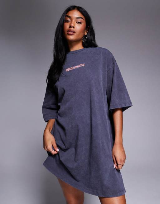 Weekend Collective - Robe t-shirt à logos superposés pêche au dos - Anthracite délavé, 3 de 4