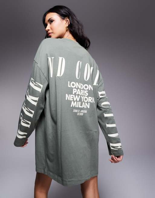 Weekend Collective - Robe t-shirt oversize à manches longues avec logo au dos - Kaki, 4 de 4