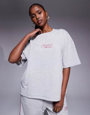 ASOS WEEKEND COLLECTIVE WEEKEND COLLECTIVE SHORT SLEEVE SWEATSHIRT WITH EMBROIDERED GRAPHIC 