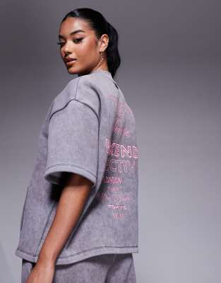 Weekend Collective short sleeve sweatshirt with pink label detail in washed gray - part of a set