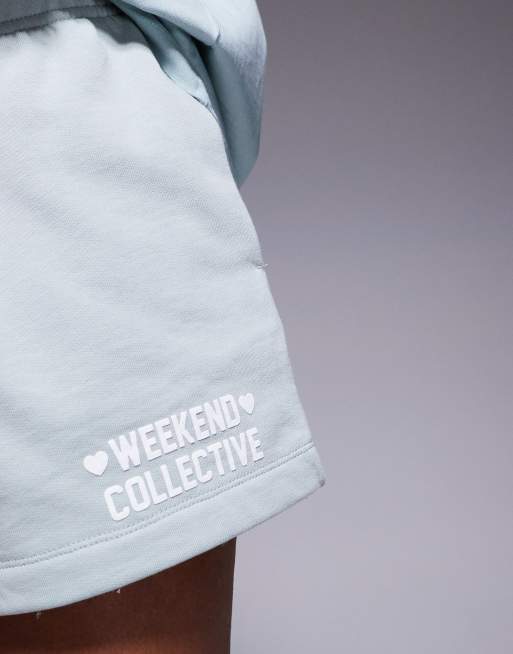 Weekend Collective – Shorts in Salbeigrün mit Farbverlauf und Herz-Print, Kombiteil, 5 von 5
