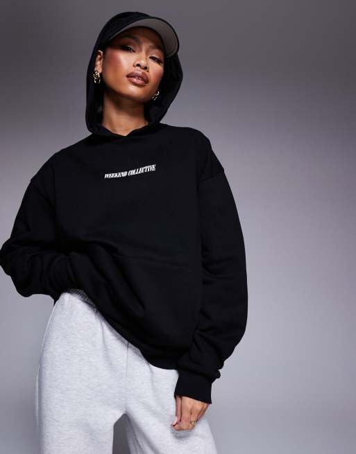 Weekend Collective - Sort oversized hættetrøje med logoprint på ryggen, 2 af 4