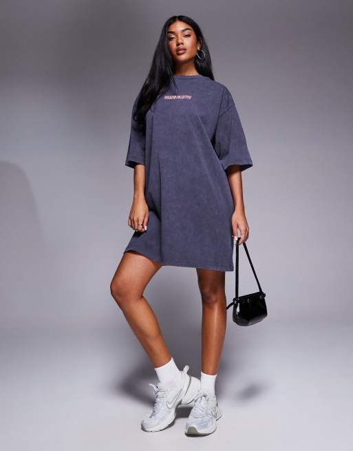 Weekend Collective T-shirt dress with stacked back logo in washed charcoal and peach print