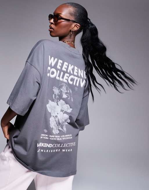 Weekend Collective - T-shirt oversize color antracite con grafica a fiore