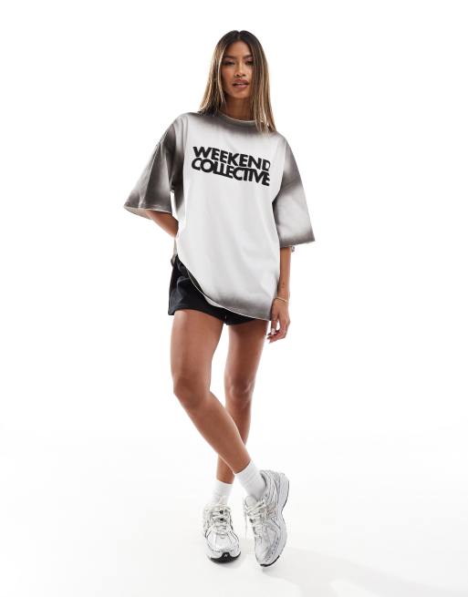 Weekend Collective - T-shirt oversize color antracite lavaggio acido estremo