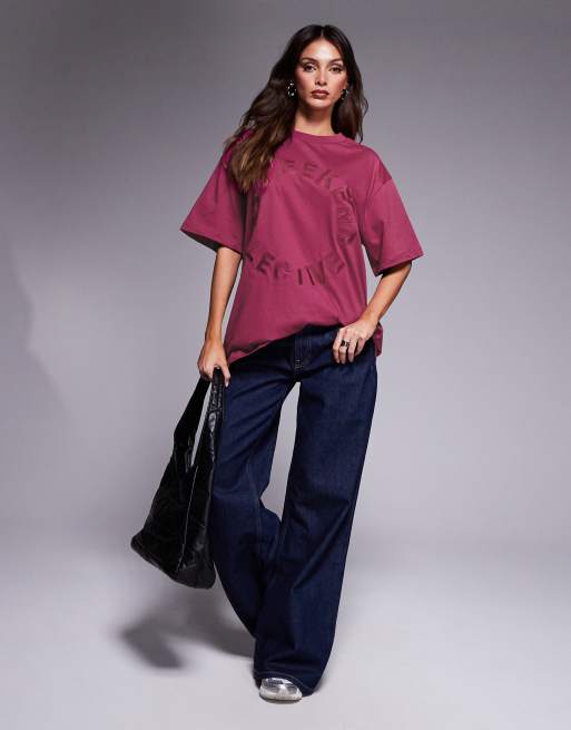 Weekend Collective T-shirt with circle graphic in plum