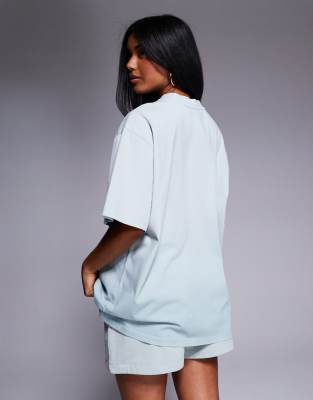 Asos Weekend Collective Weekend Collective T-shirt With Ombre Heart Print