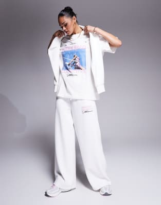 Asos Weekend Collective Weekend Collective T-shirt With Runner Graphic - Part Of A Set-white