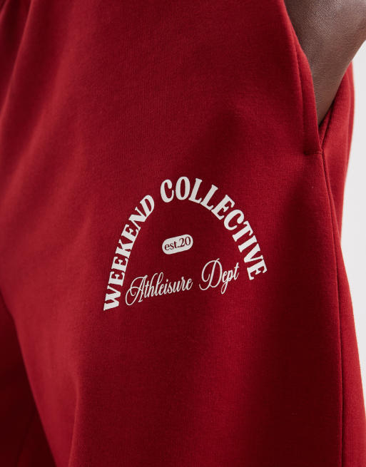 Weekend Collective Tall co-ord joggingbukser med barrel-ben og grafik i rød, 5 af 5
