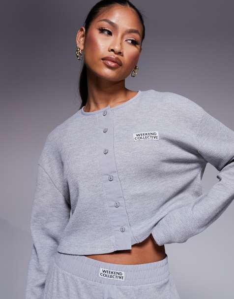 Weekend Collective - Top met wafelstructuur, knoopsluiting en nylon logopatch in gemêleerd grijs, deel van co-ord set - view 1