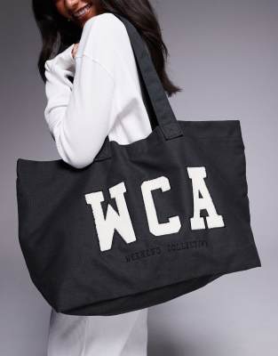 Weekend Collective - Tragetasche in gewaschenem Anthrazit mit College-Grafik-Grau