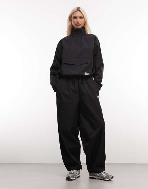 Weekend Collective – Windjacke aus Nylon in Schwarz mit Stehkragen, Kombiteil, 3 von 4