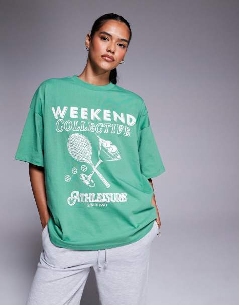Weekend Collective – Zielony T-shirt oversize z nadrukiem klubu tenisowego Athleisure - view 1