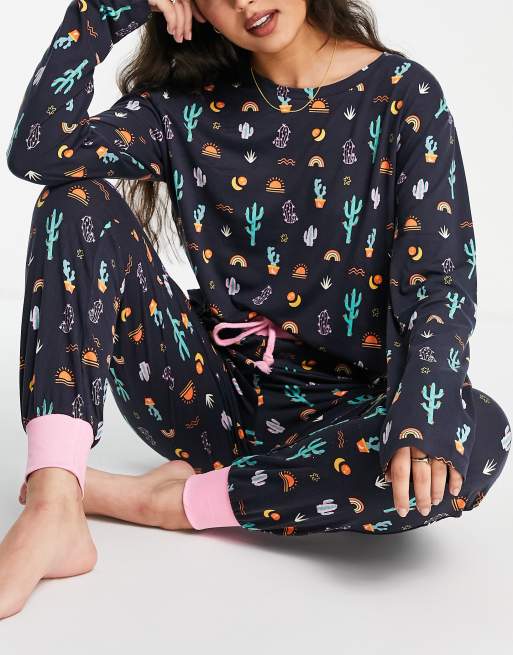 Wellness Project x Chelsea Peers Ensemble de pyjama avec legging a imprime arc en ciel et cactus Bleu marine