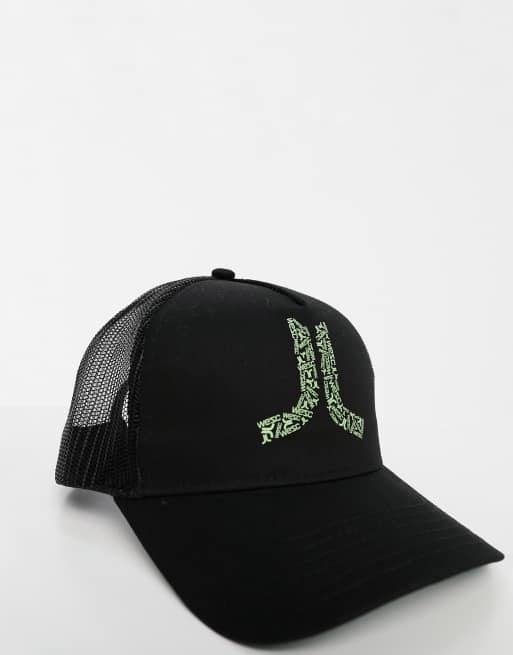 WESC - Pet met logo in zwart