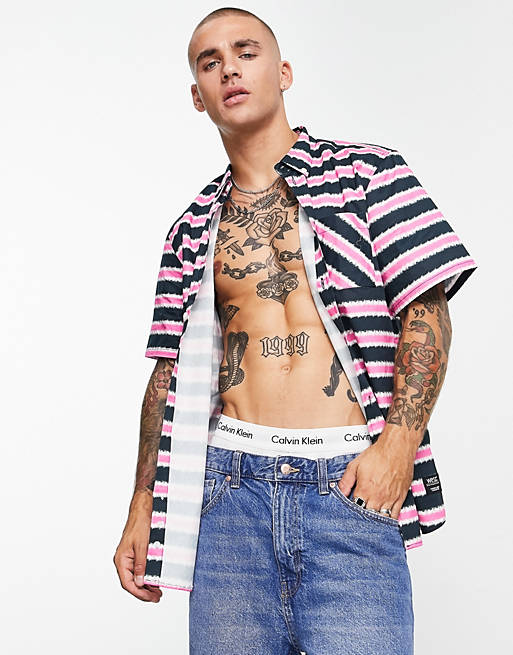 WESC short sleeve shirt with print in pink