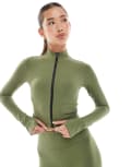 [WeWoreWhat] WeWoreWhat active cropped zip-up top in olive-Green XL Olive