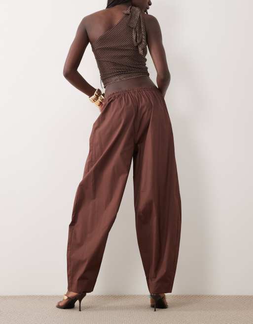 WeWoreWhat drawstring waist pull on balloon pant in deep brown , 3 of 5