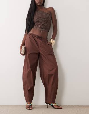Weworewhat Drawstring Waist Pull On Balloon Pants In Brown