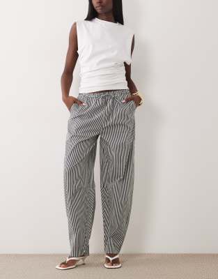 WeWoreWhat drawstring waist pull on balloon pants in navy stripe