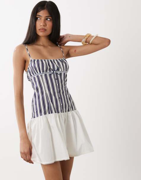 WeWoreWhat - Vestido azul marino con cintura baja - view 1