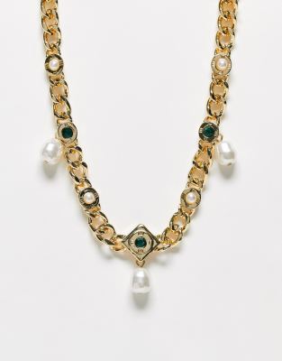 Collana Con Pettorina A Catena In Oro: Collana Importante Con Pi&ugrave; Fili Di Perle. - Italia