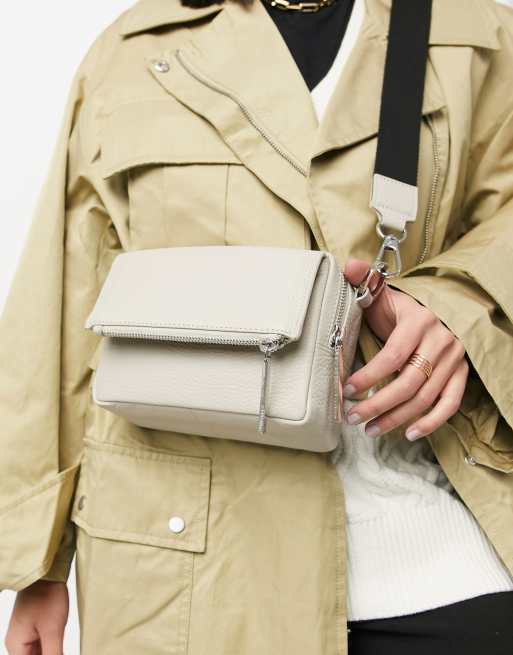 Whistles Bibi Sac bandoulière Taupe ASOS
