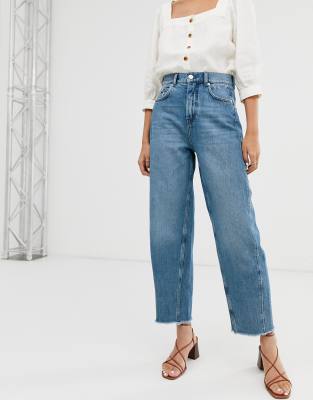 high waisted frayed hem jeans