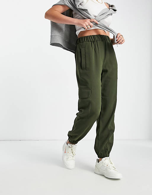Asos Donna Abbigliamento Pantaloni e jeans Pantaloni Joggers Maria Pantaloni verdi con tasche applicate 