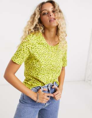 yellow leopard print top