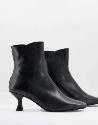 Whistles Whistles Wade square toe leather boot in black
