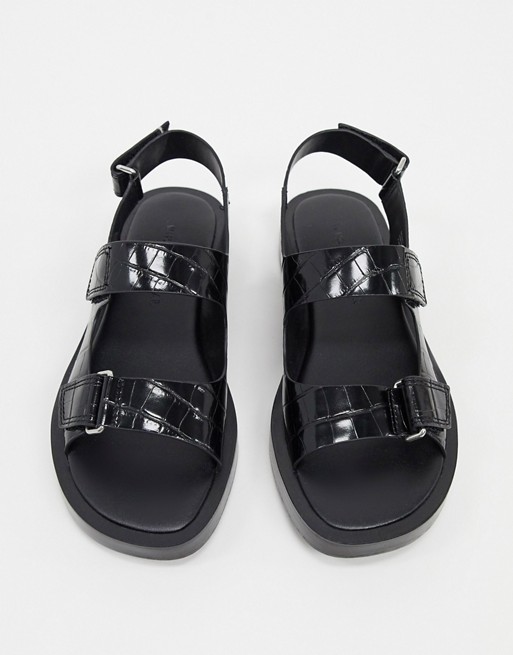 Who What Wear Axel flatform sandals in black croc