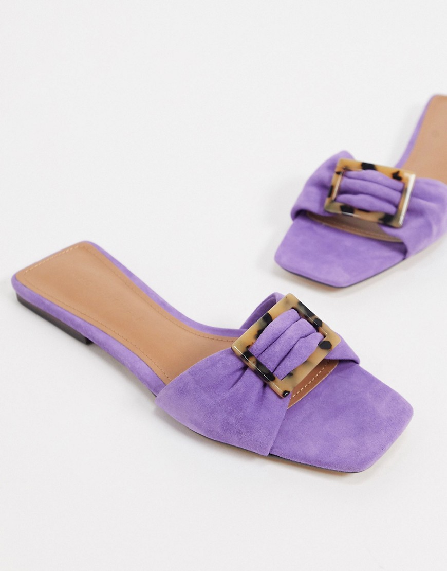 Who What Wear – Margaruite – Lila platta sandaler i läder med spänne