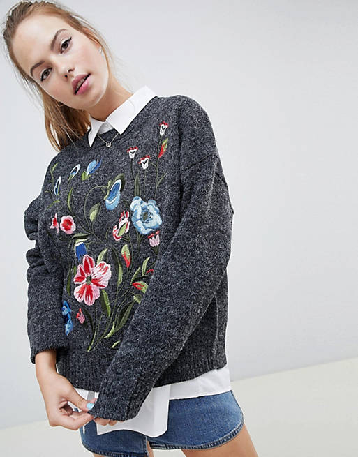 Wild Flower Sweater With Floral Embroidery