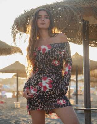 Wild Lovers - Oasis - Mini-Strandkleid mit Leoparden- und Blumenmuster-Bunt