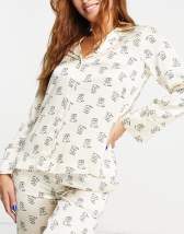 ASOS DESIGN - Barbie x Hello Kitty - Pyjama en modal avec chemise