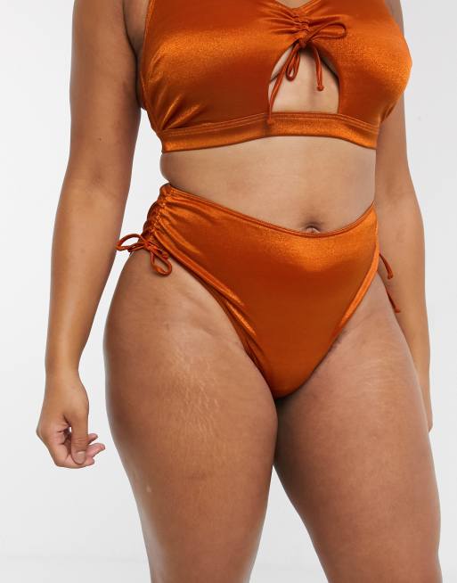 Wolf & Whistle Curve – Exklusives Bikiniunterteil mit seitlicher Schnürung und hoher Taille in Hochglanz-Rost, 3 von 4
