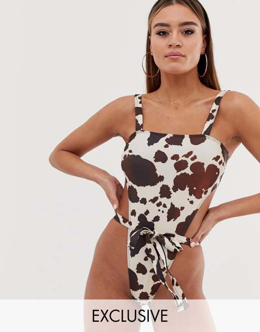 Wolf & Whistle - Exclusivité - Maillot 1 pièce échancré pour poitrines généreuses, bonnets D à F - Vache 