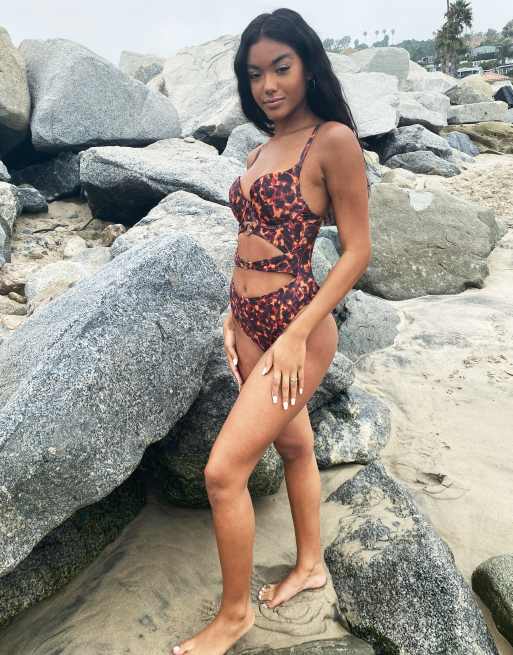 Wolf & Whistle Fuller Bust Exclusive cut out ring detail high leg swimsuit in animal print, 4 of 4