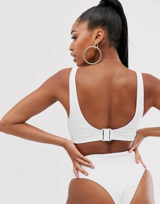 Wolf & Whistle – Vit ribbad crop top med snörning i sidan, D–G-kupa – Endast i fylligare byst-kollektionen, 2 av 4