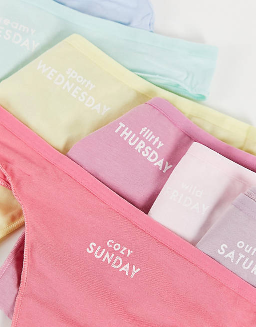 Multipacks Women'secret 7 pack cotton slogan thongs in multi colour 