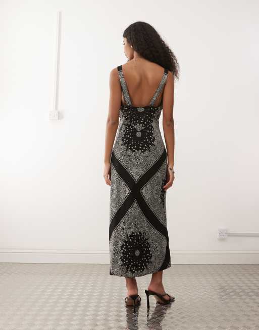 Wrangler – Asymmetrisches Trägerkleid mit Muster in Schwarz und Grau, 3 von 4