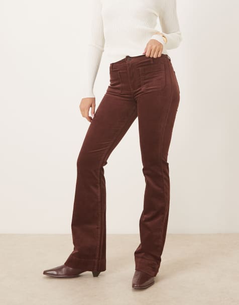 Wrangler – Bruna, utsvängda manchesterbyxor med fickor framtill - view 1