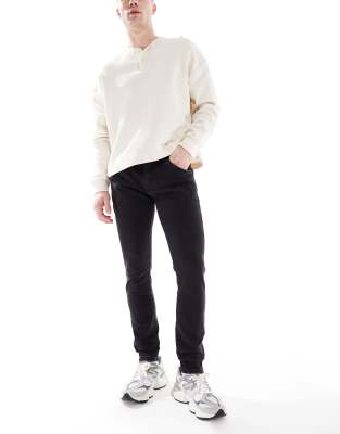Wrangler – Bryson – Svarta skinny jeans - view 1