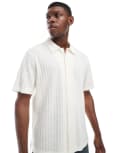 [Wrangler] Wrangler button through short sleeve open knit shirt in cream-White M CREAM