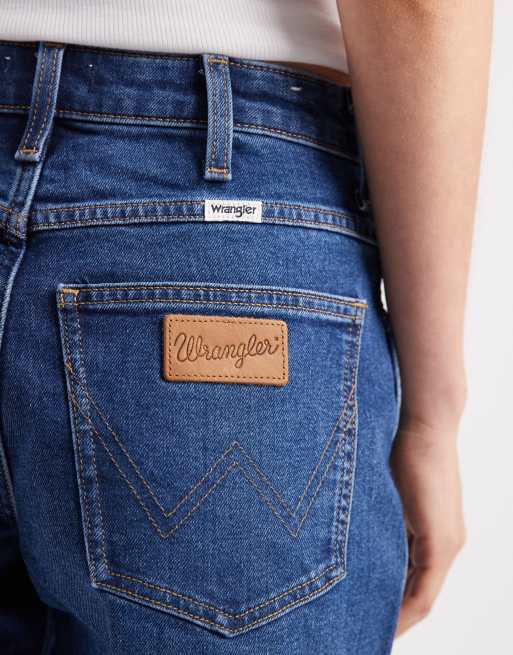 Wrangler – Cowboy-Jeansshorts in Dunkelblau, 5 Zoll Schrittlänge, 4 von 5