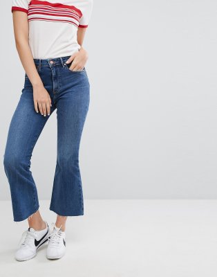 Wrangler Cropped Flare Jean with Raw Hem