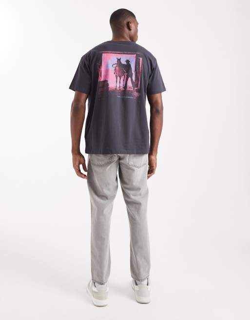 Wrangler – Czarny sprany T-shirt z logo na piersi, 2 z 5