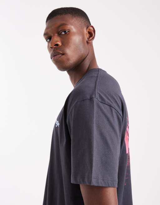 Wrangler – Czarny sprany T-shirt z logo na piersi, 4 z 5