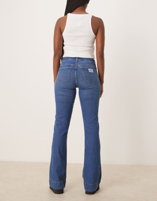 Wrangler - Flared jeans met zakken aan de voorkant in middenblauw, 3 van 5